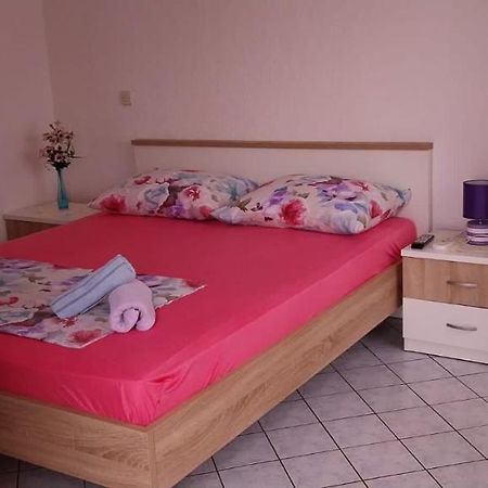 Studio Apartmani Ravlic Μακάρσκα Εξωτερικό φωτογραφία
